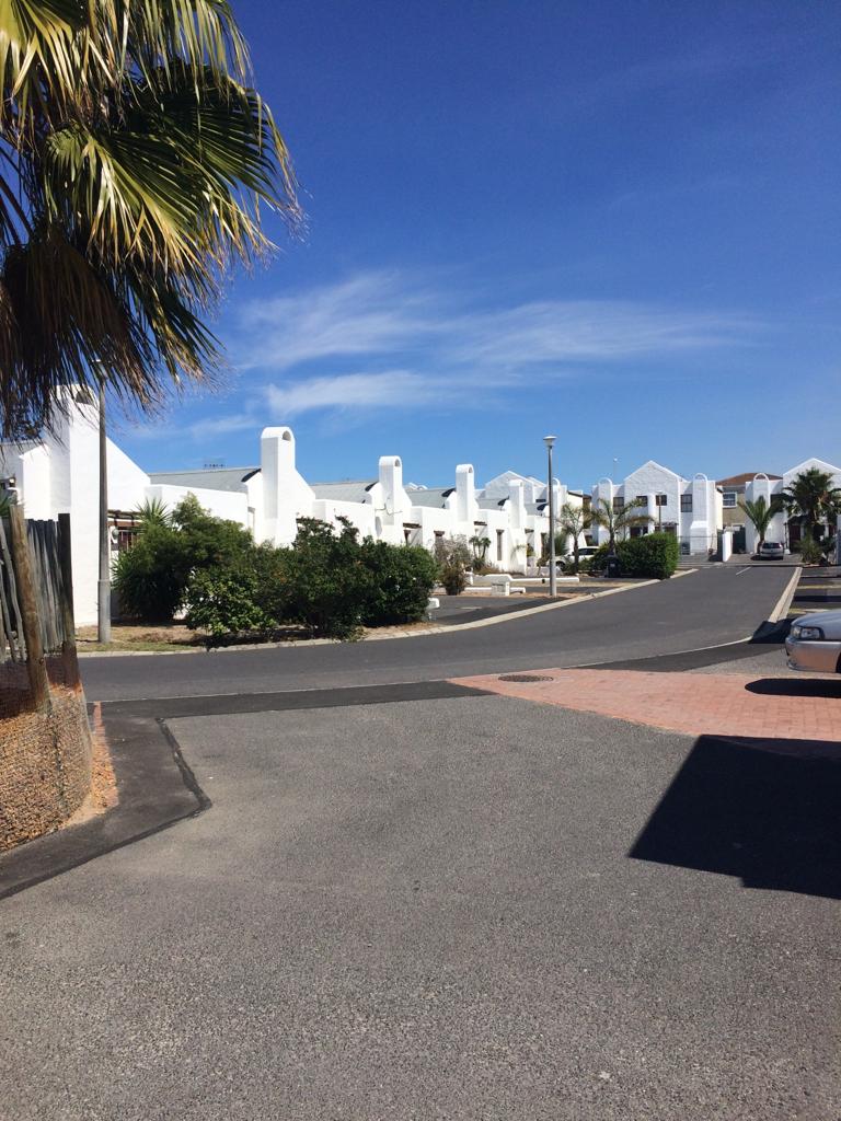 To Let 2 Bedroom Property for Rent in Parklands Western Cape